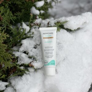 AKNICARE Cream teintee clair